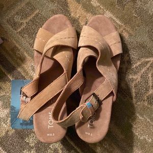 Toms Suede Sandals